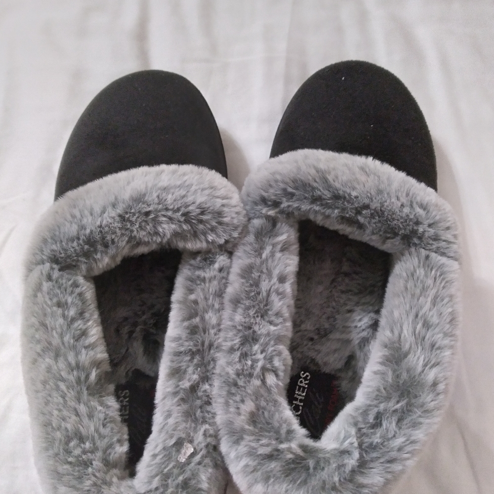 Women skechers memory foam